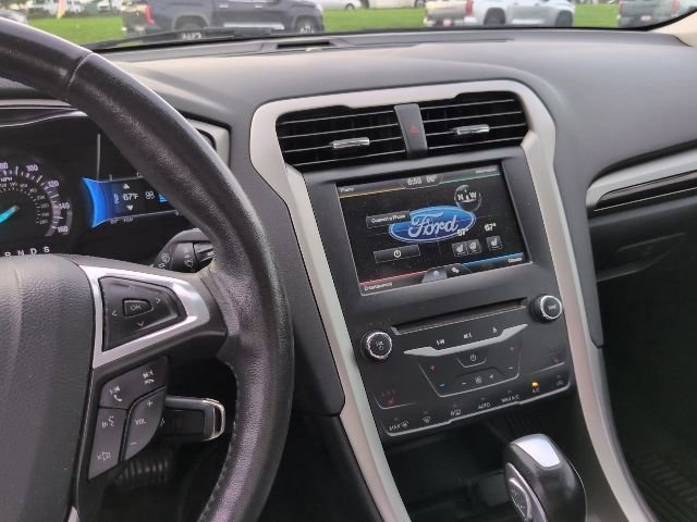 Used 2014 Ford Fusion SE w/ Equipment Group 202A image 5