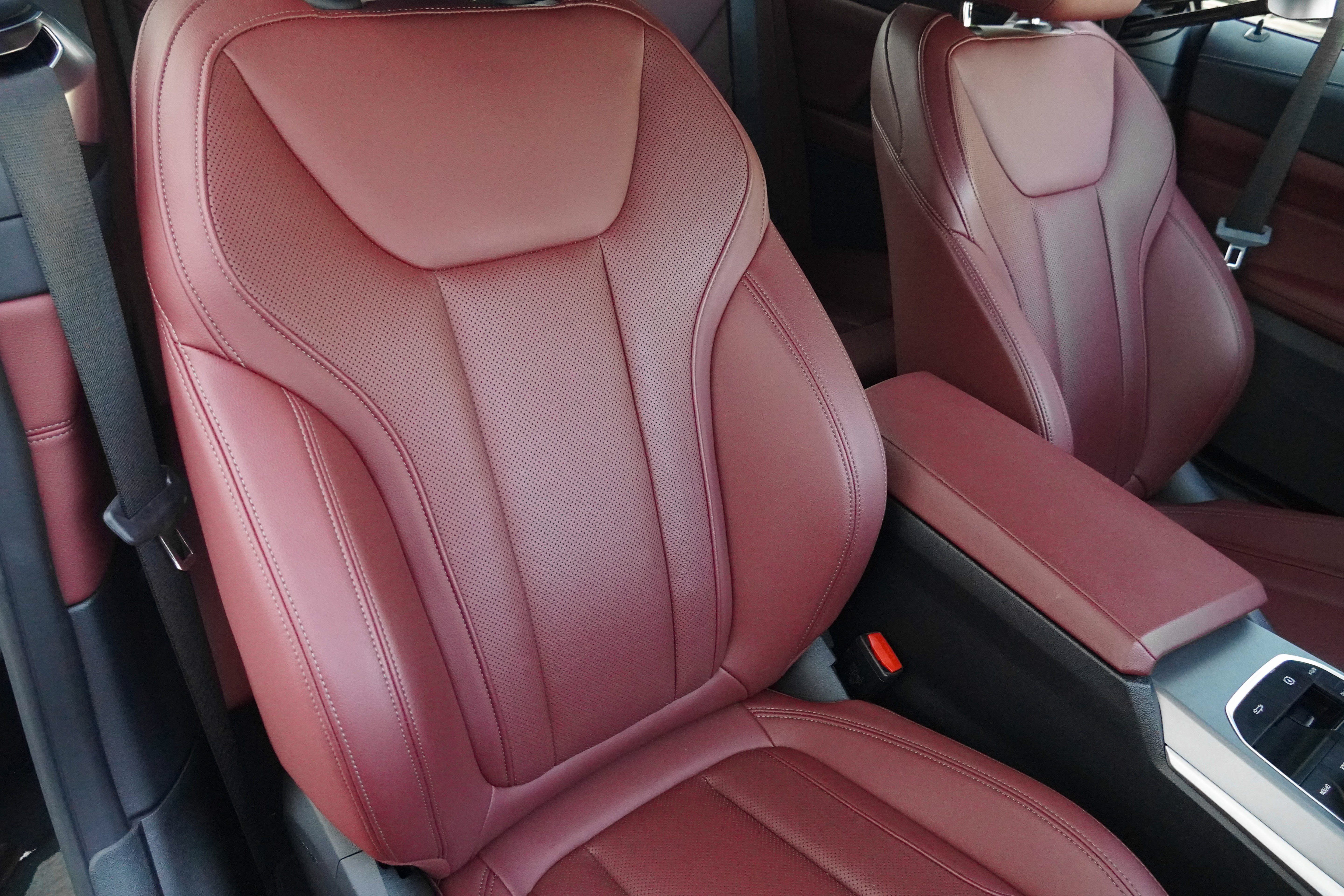 Certified 2025 BMW M440i Convertible RWD image 13