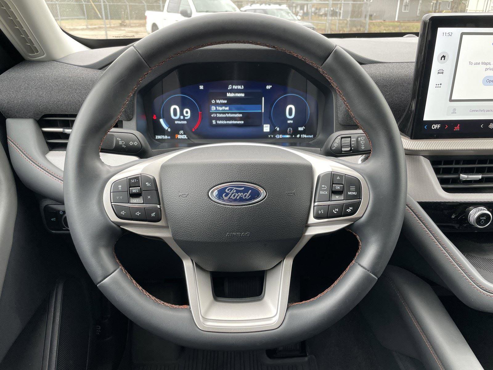 Used 2025 Ford Explorer Active image 14