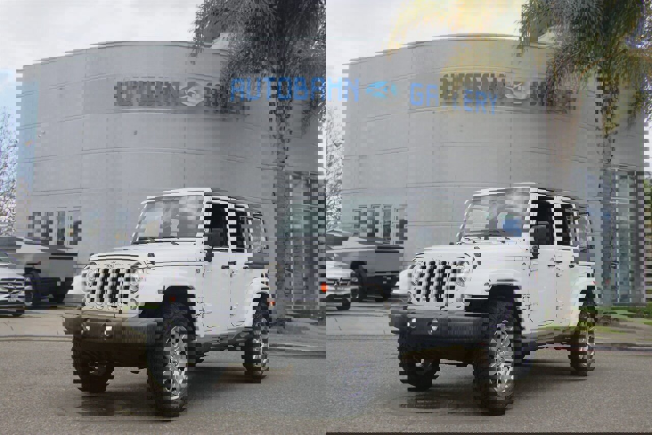 Used 2018 Jeep Wrangler Unlimited Sahara w/ Connectivity Group image 1