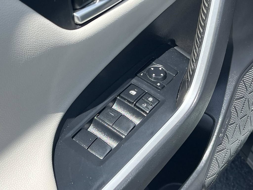 Used 2019 Toyota RAV4 Adventure w/ All Weather Liner Package AWD/4WD image 19