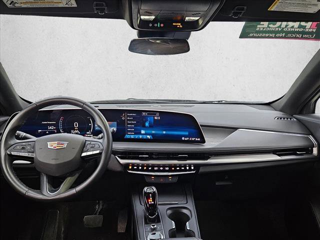 Used 2025 Cadillac XT4 Premium Luxury AWD/4WD image 17