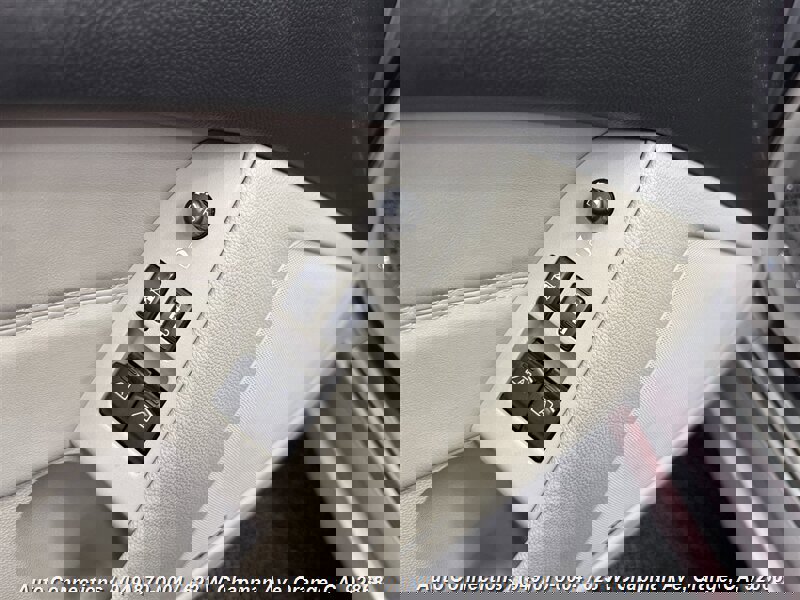 Used 2009 INFINITI G37 Journey w/ Premium Pkg image 23