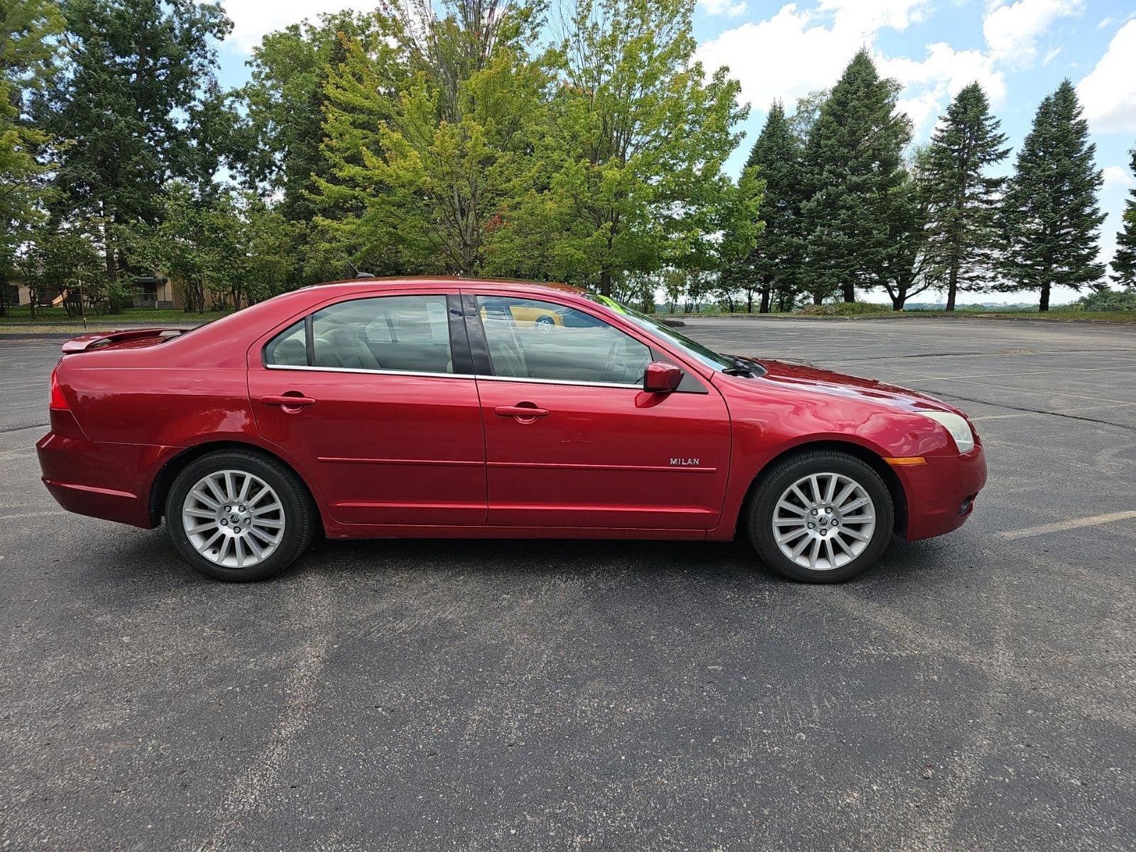 Used 2008 Mercury Milan Premier FWD image 7