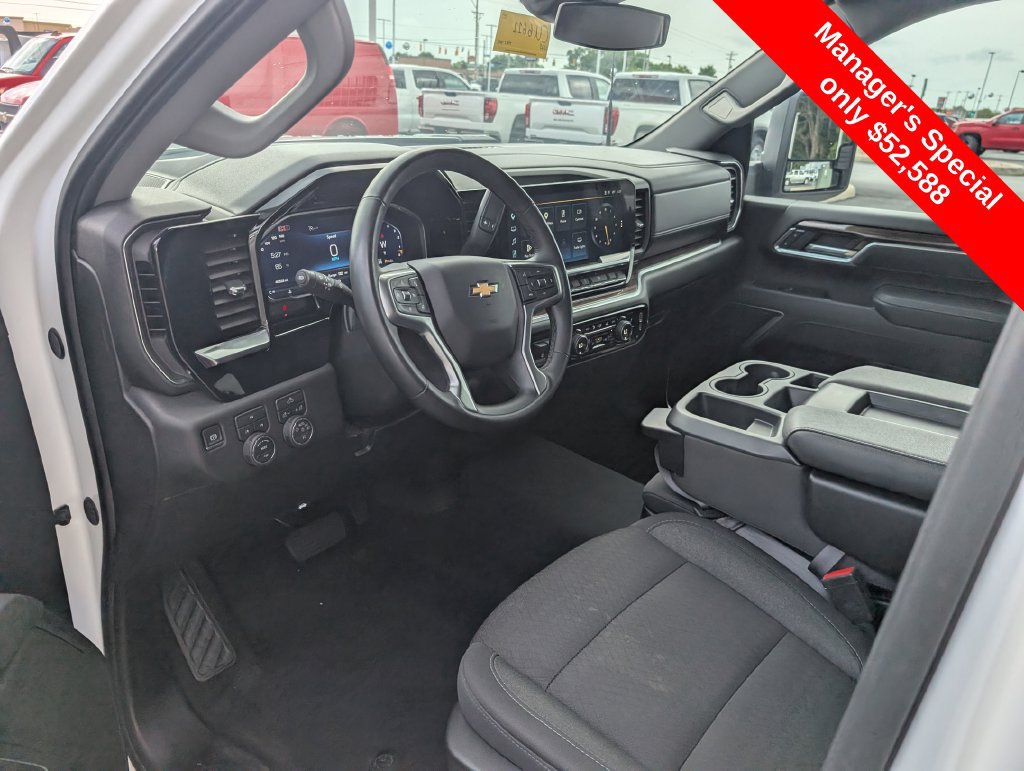 Used 2025 Chevrolet Silverado 2500 LT w/ Convenience Package AWD/4WD image 11