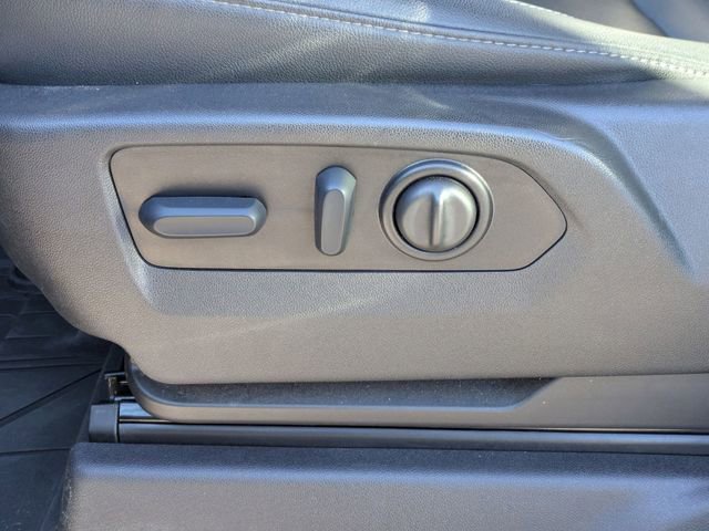 Used 2023 Chevrolet Silverado 3500 LTZ w/ LTZ Convenience Package image 13