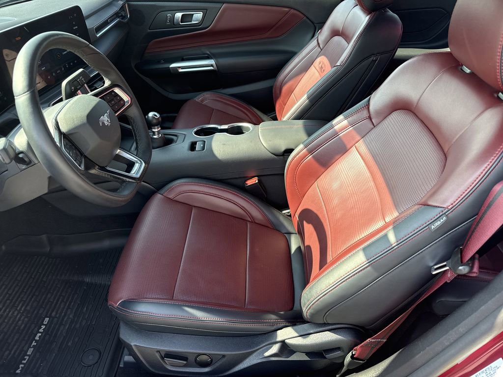 Used 2025 Ford Mustang GT Premium RWD image 9