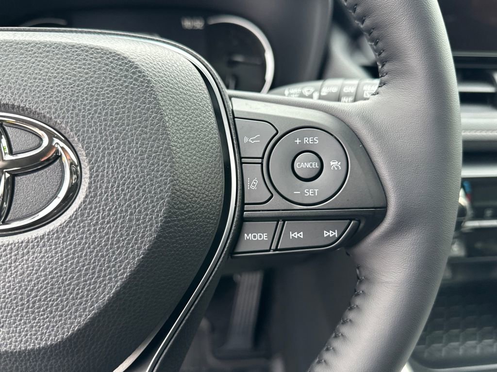 Certified 2025 Toyota RAV4 XLE w/ Convenience Package image 20