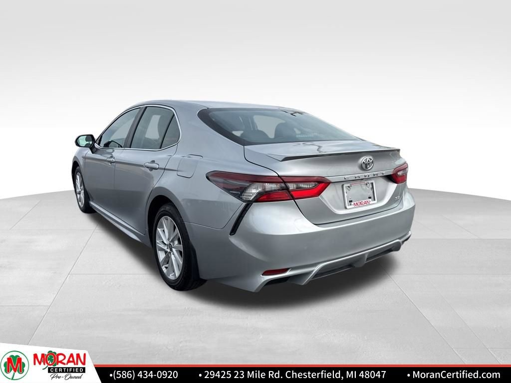 Used 2024 Toyota Camry SE FWD image 3