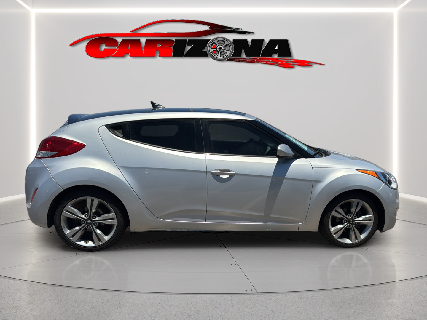 Used 2016 Hyundai Veloster w/ Option Group 02 FWD image 4
