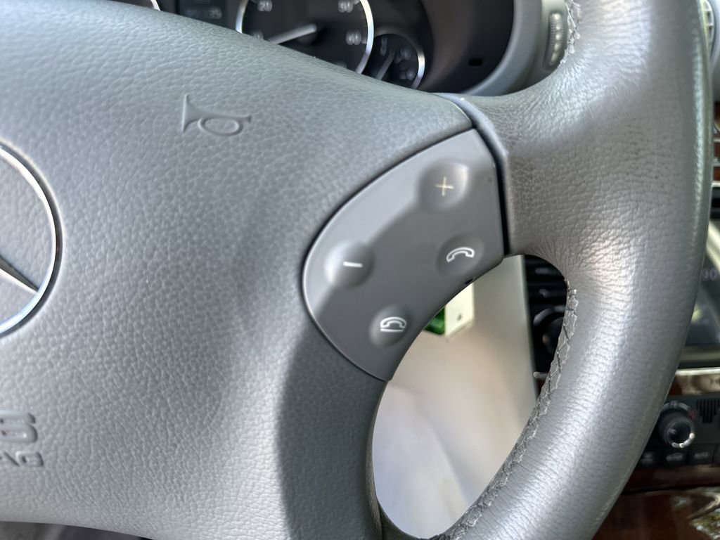 Used 2006 Mercedes-Benz C 350 Sedan image 20