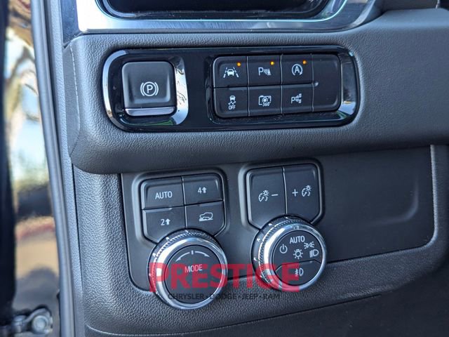 Used 2025 GMC Yukon XL Denali image 16