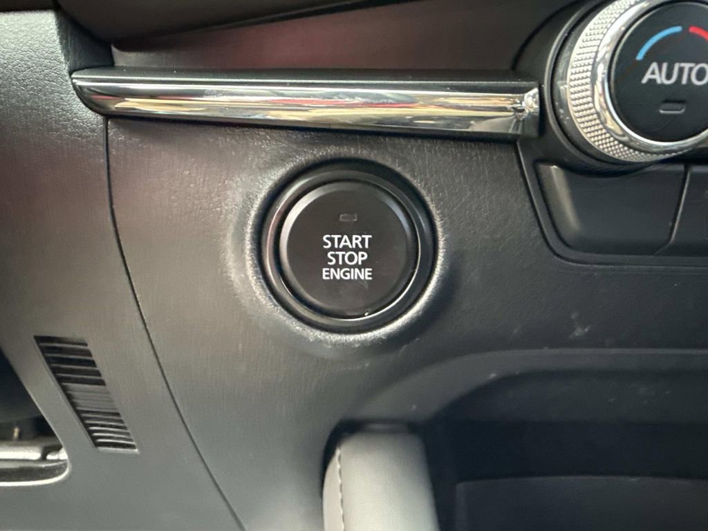 Used 2021 MAZDA MAZDA3 s image 31