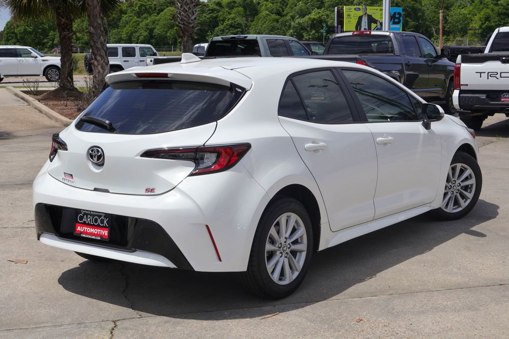 Used 2025 Toyota Corolla SE FWD image 2