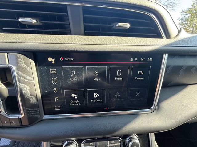 Used 2024 GMC Yukon XL Denali image 8