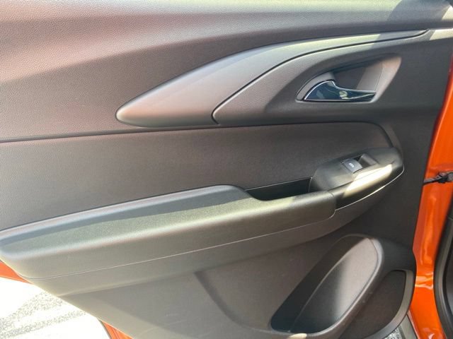 Used 2022 Chevrolet TrailBlazer LT w/ Convenience Package FWD image 31