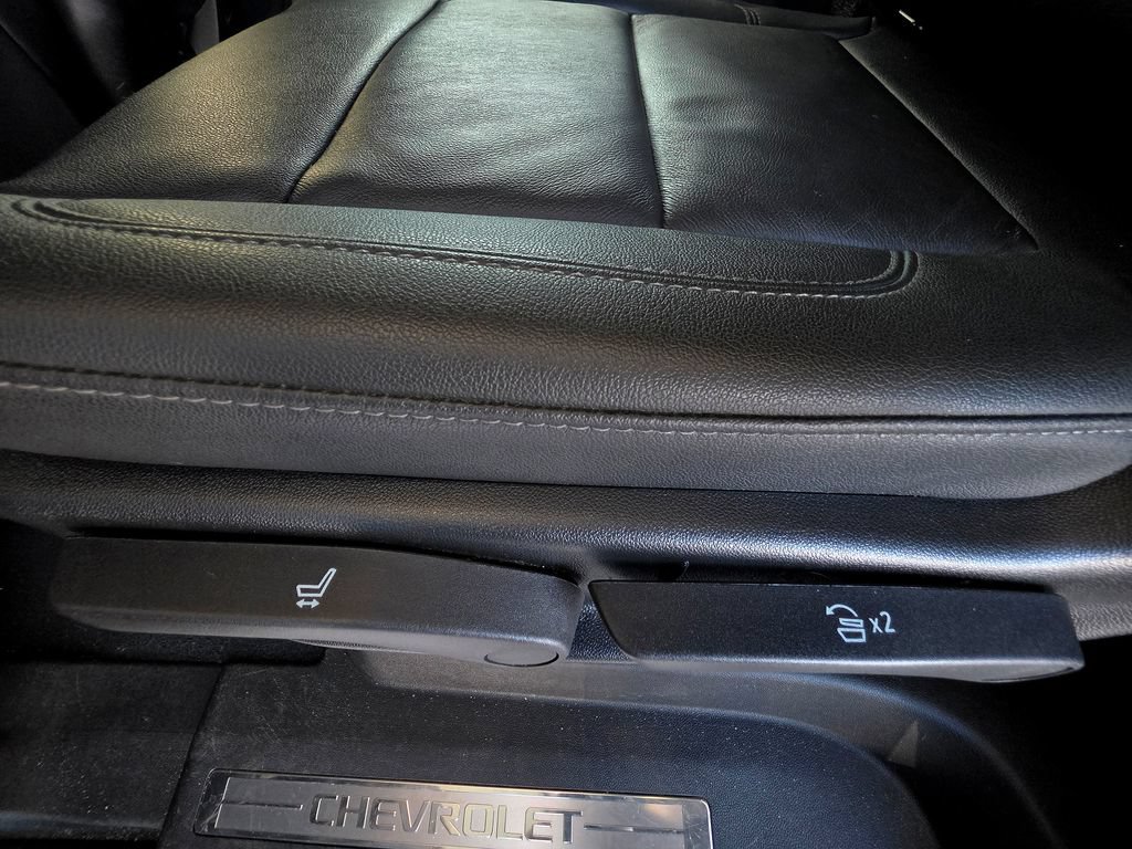 Used 2024 Chevrolet Suburban LT AWD/4WD image 59