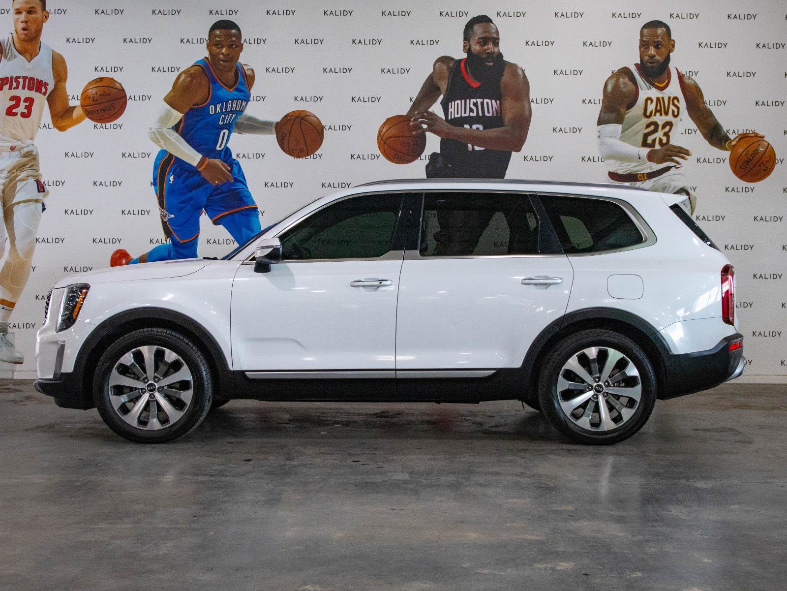 Used 2020 Kia Telluride S FWD image 17