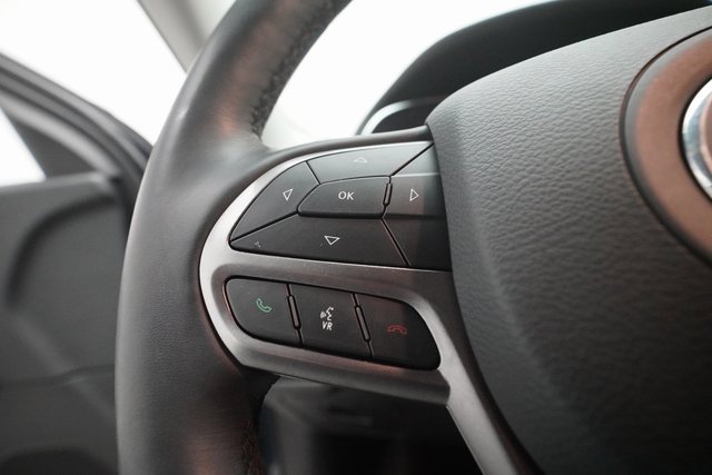 Used 2021 Jeep Cherokee Latitude Lux image 17