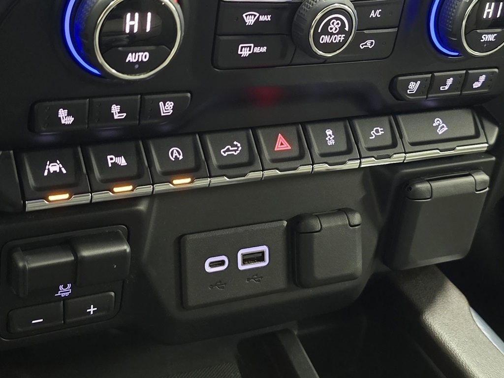 Used 2020 Chevrolet Silverado 1500 LTZ w/ LTZ Plus Package image 32