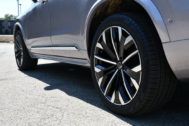 New 2026 Volvo XC90 B6 Plus w/ Protection Package Premier AWD/4WD image 9
