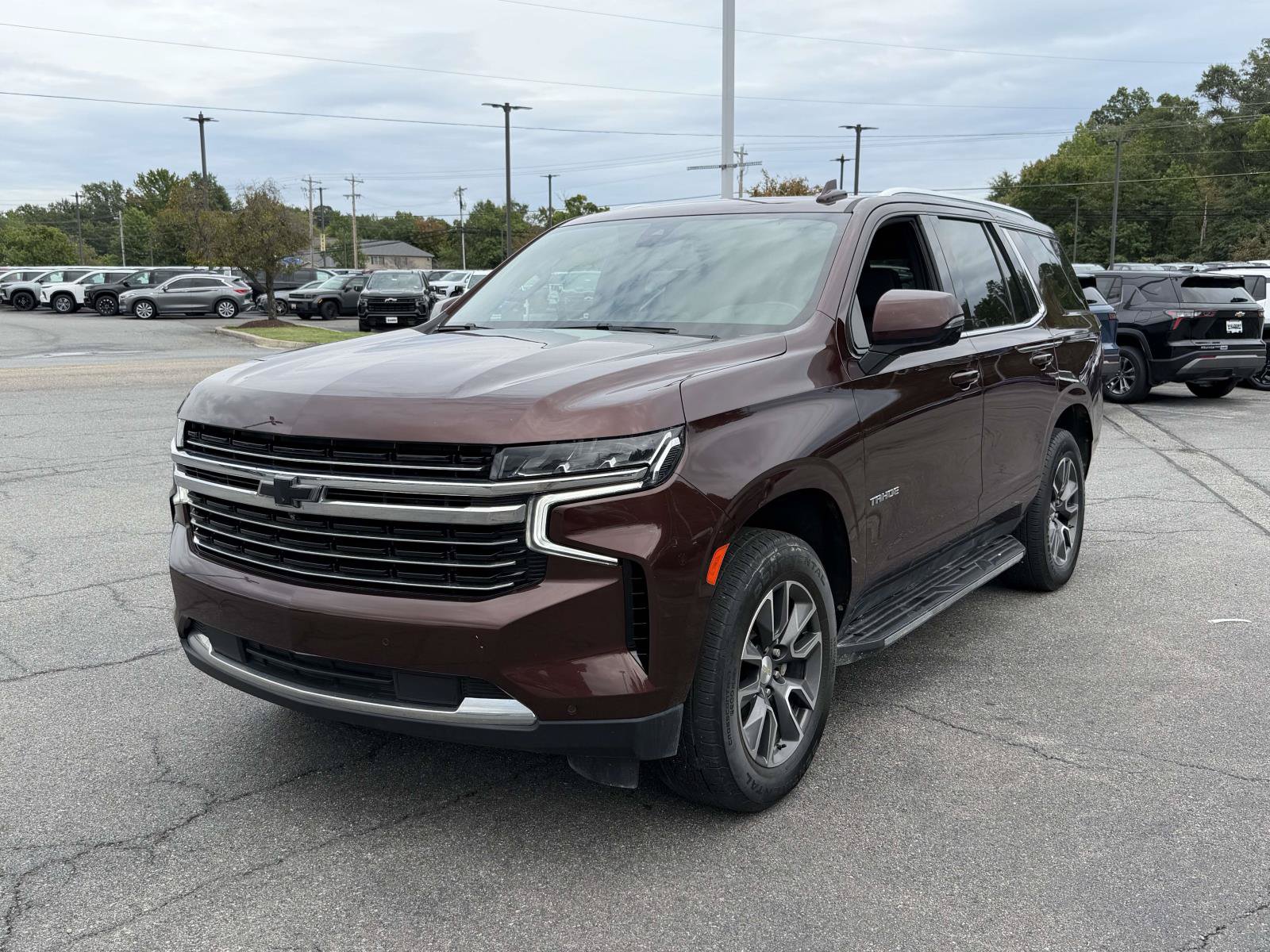 Used 2022 Chevrolet Tahoe LT w/ Luxury Package AWD/4WD image 5