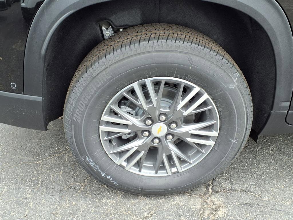 New 2025 Chevrolet Traverse LT w/ Enhanced Driving Package image 4