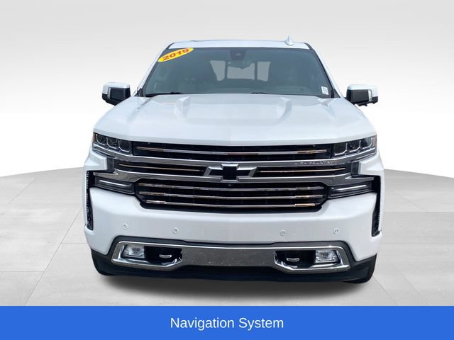 Used 2019 Chevrolet Silverado 1500 High Country w/ Technology Package AWD/4WD image 2