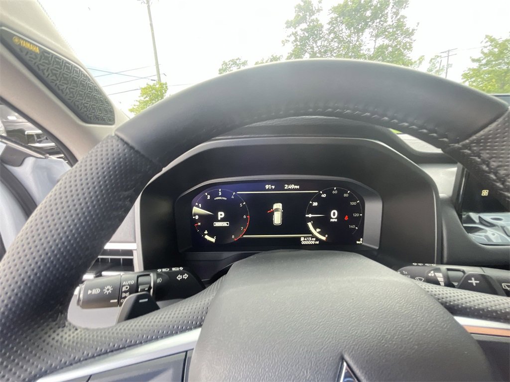 New 2025 Mitsubishi Outlander SE image 15