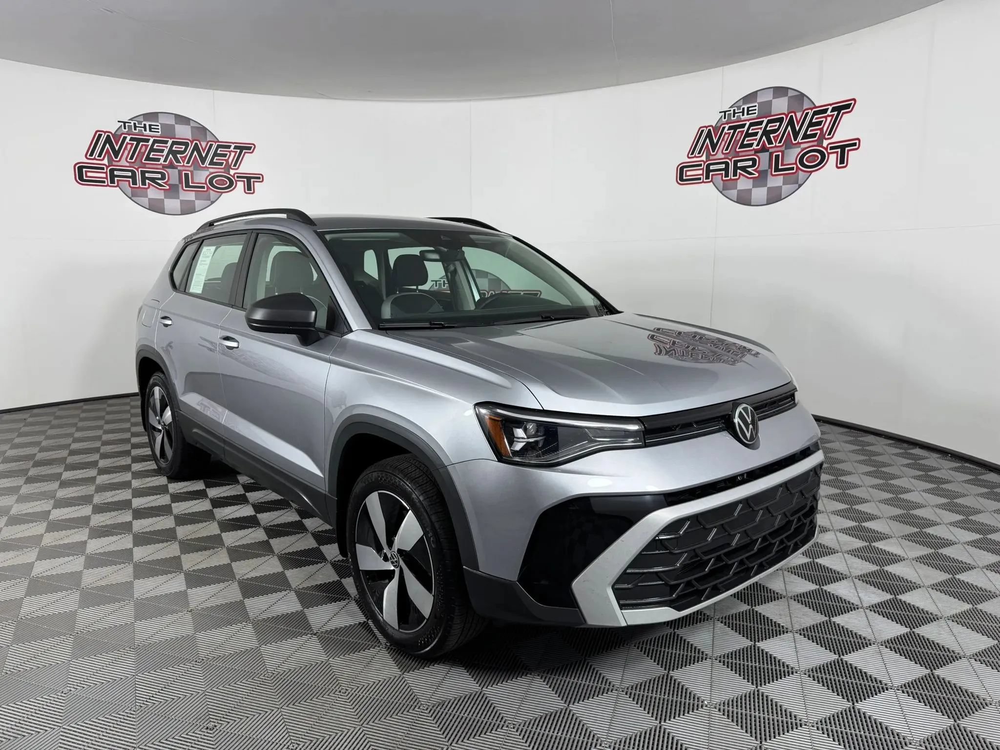 Used 2025 Volkswagen Taos S AWD/4WD image 9
