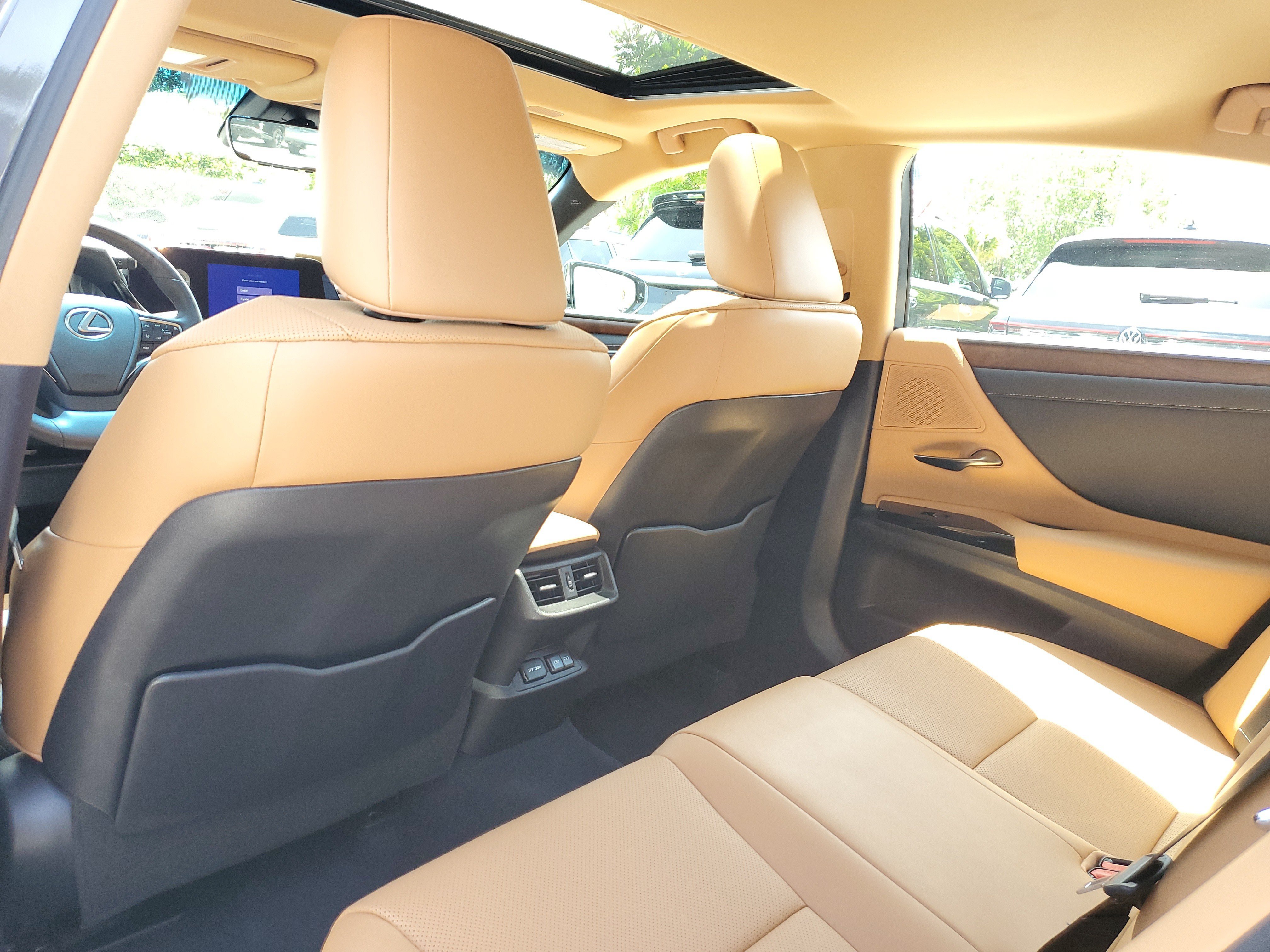 Certified 2024 Lexus ES 350 w/ Premium Package FWD image 12