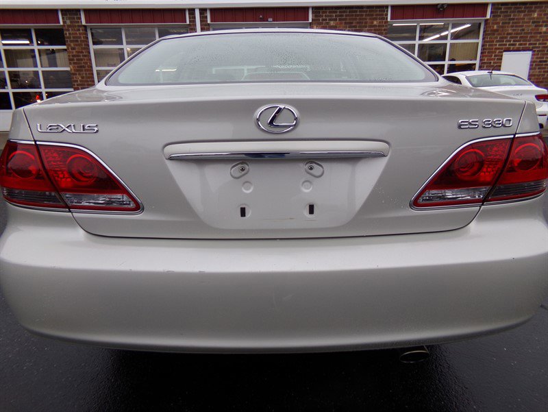 Used 2005 Lexus ES 330 Sedan image 11