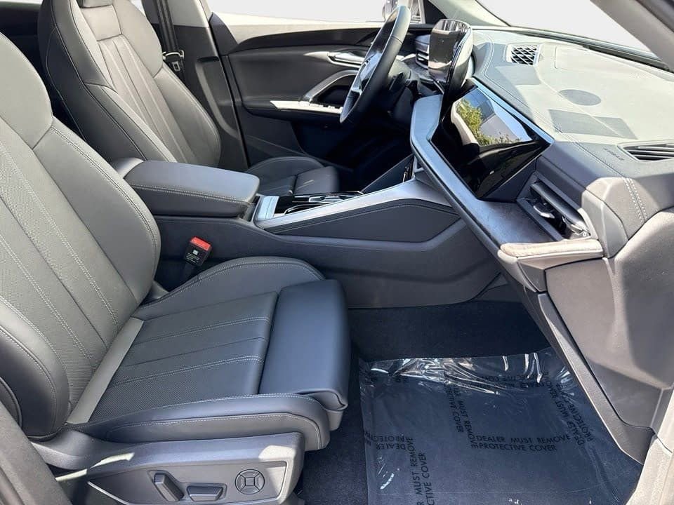 Certified 2025 Audi Q5 Premium Plus w/ Premium Plus image 10