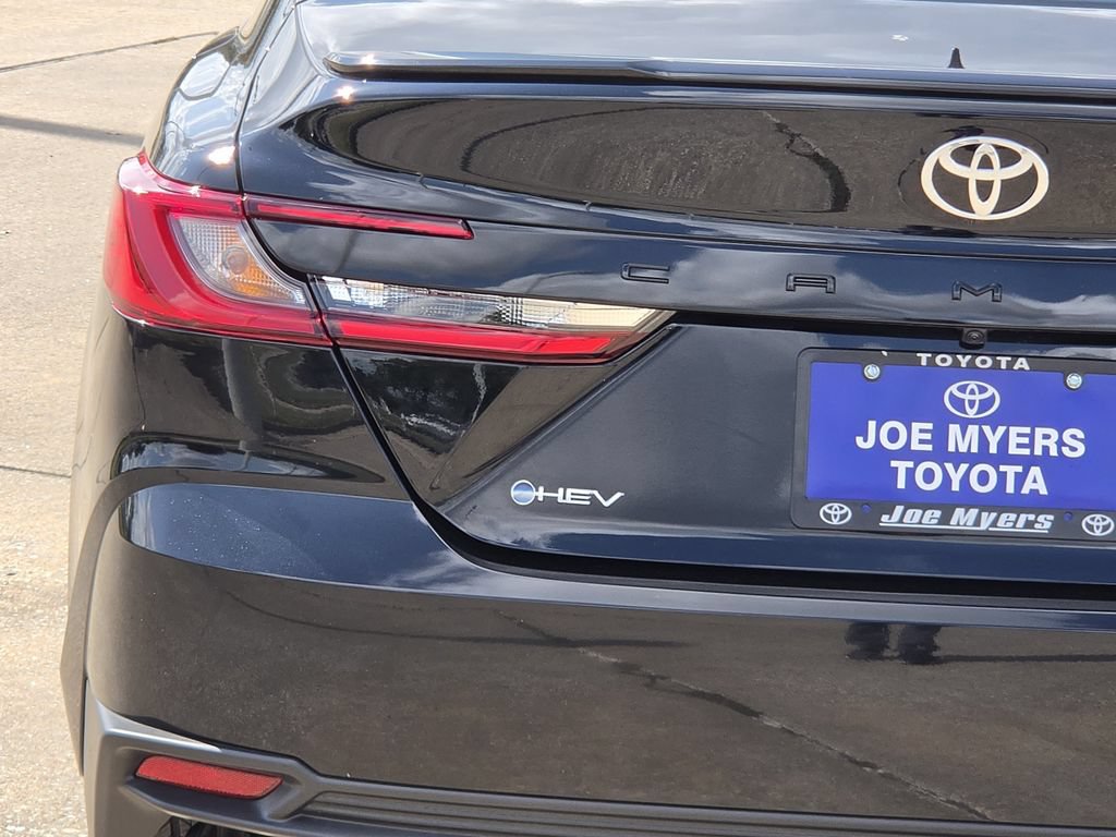 Used 2026 Toyota Camry SE FWD image 10
