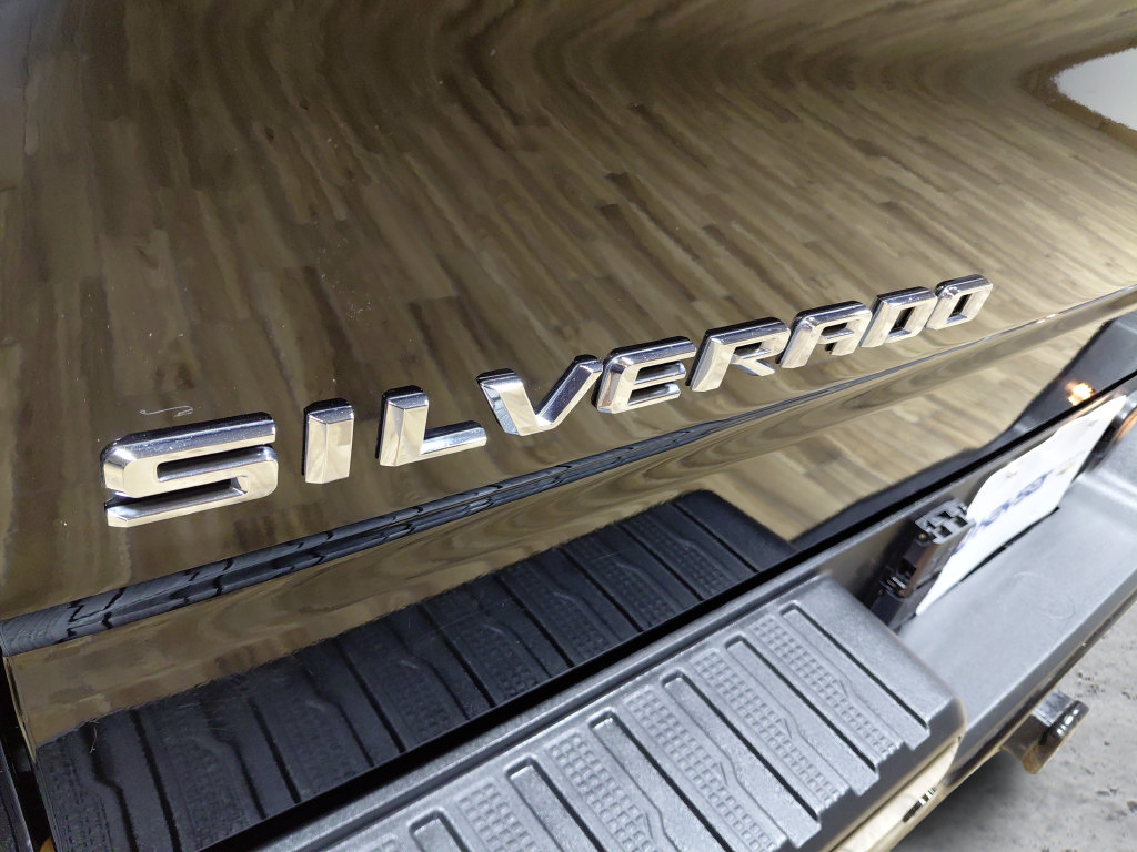 Used 2019 Chevrolet Silverado 1500 High Country w/ Max Trailering Package AWD/4WD image 13