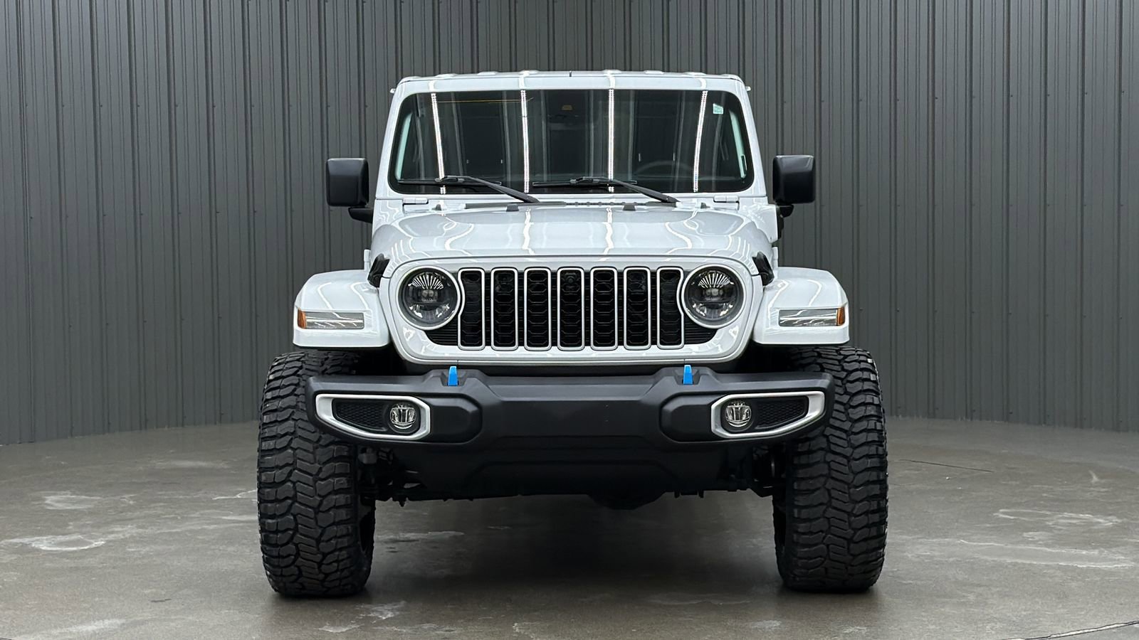 Used 2024 Jeep Wrangler Unlimited Sahara w/ Technology Group AWD/4WD image 8