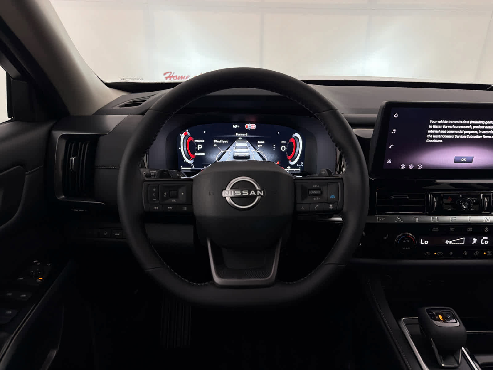 New 2026 Nissan Pathfinder SL image 18