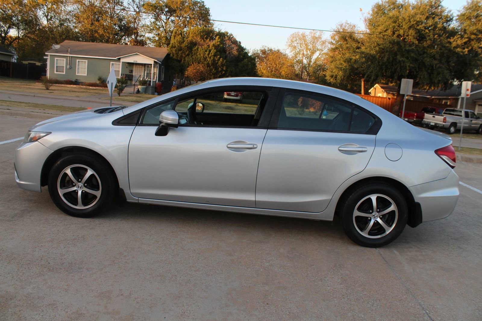 Used 2015 Honda Civic SE image 7