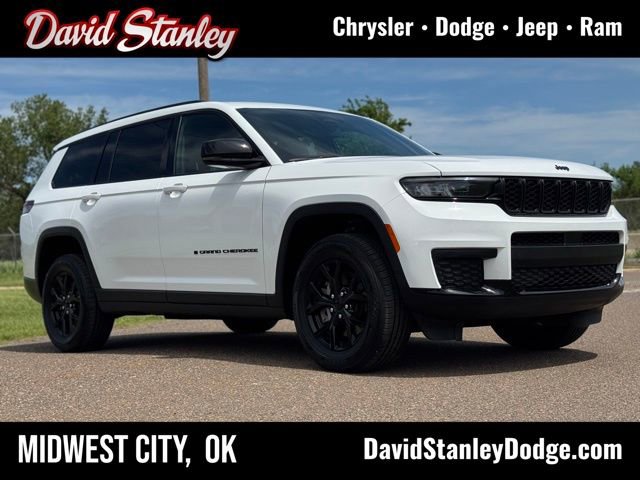 Used 2024 Jeep Grand Cherokee L Laredo image 1