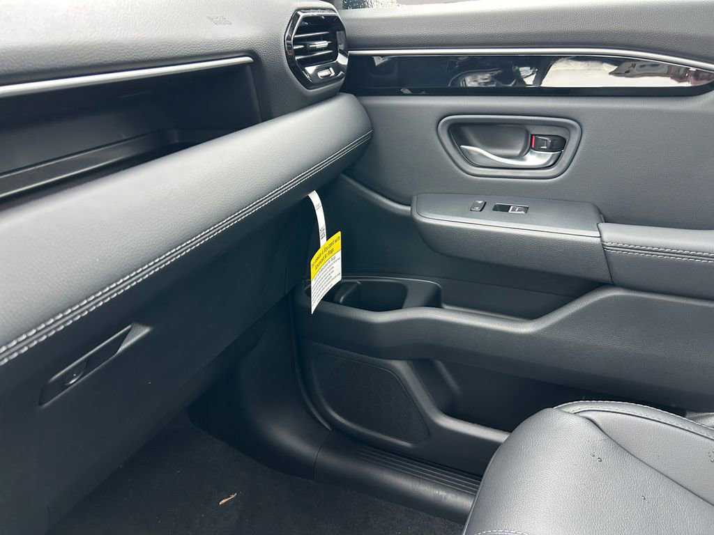 New 2025 Honda Pilot Touring image 15