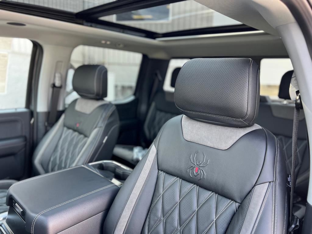 New 2025 Ford F250 Lariat w/ Lariat Ultimate Package image 26