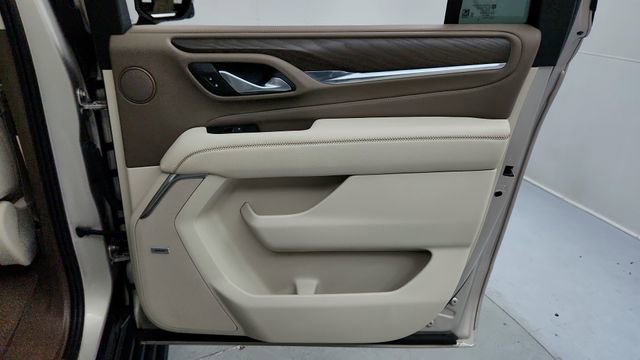Used 2022 GMC Yukon XL Denali image 21