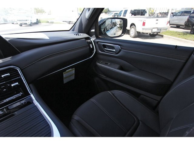 New 2026 Nissan Armada SL w/ Captain's Chari Seat Package RWD image 8