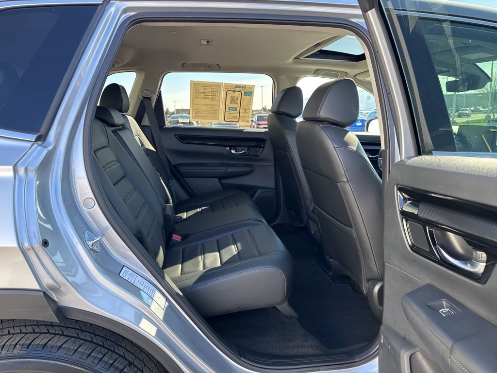 Used 2025 Honda CR-V EX-L image 39