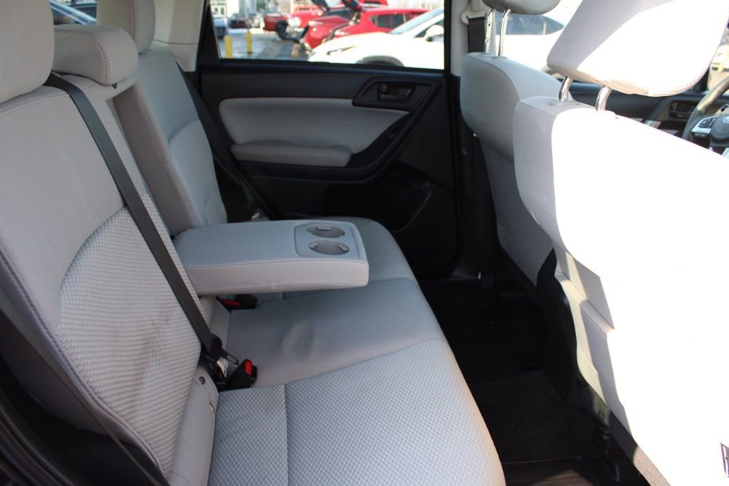 Used 2018 Subaru Forester 2.5i Premium w/ All-Weather Package image 22