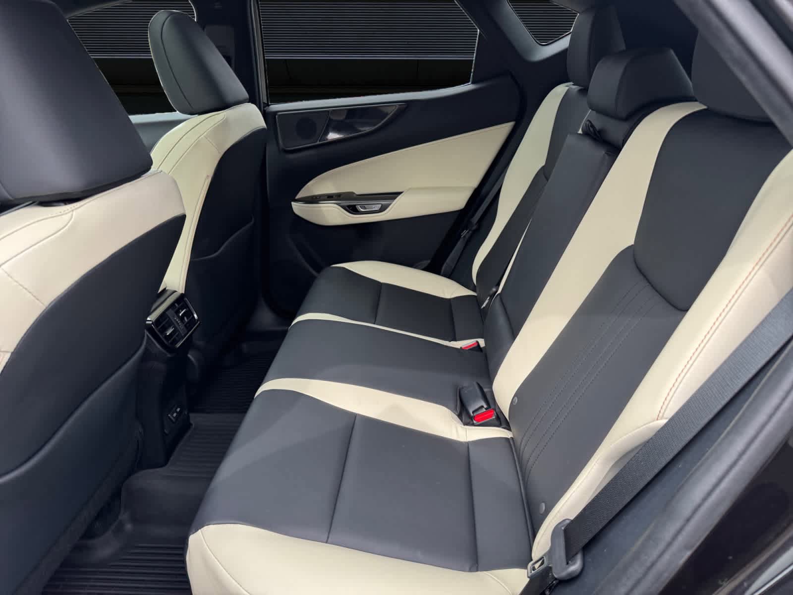 Used 2024 Lexus NX 350 AWD w/ Cold Area Package image 16