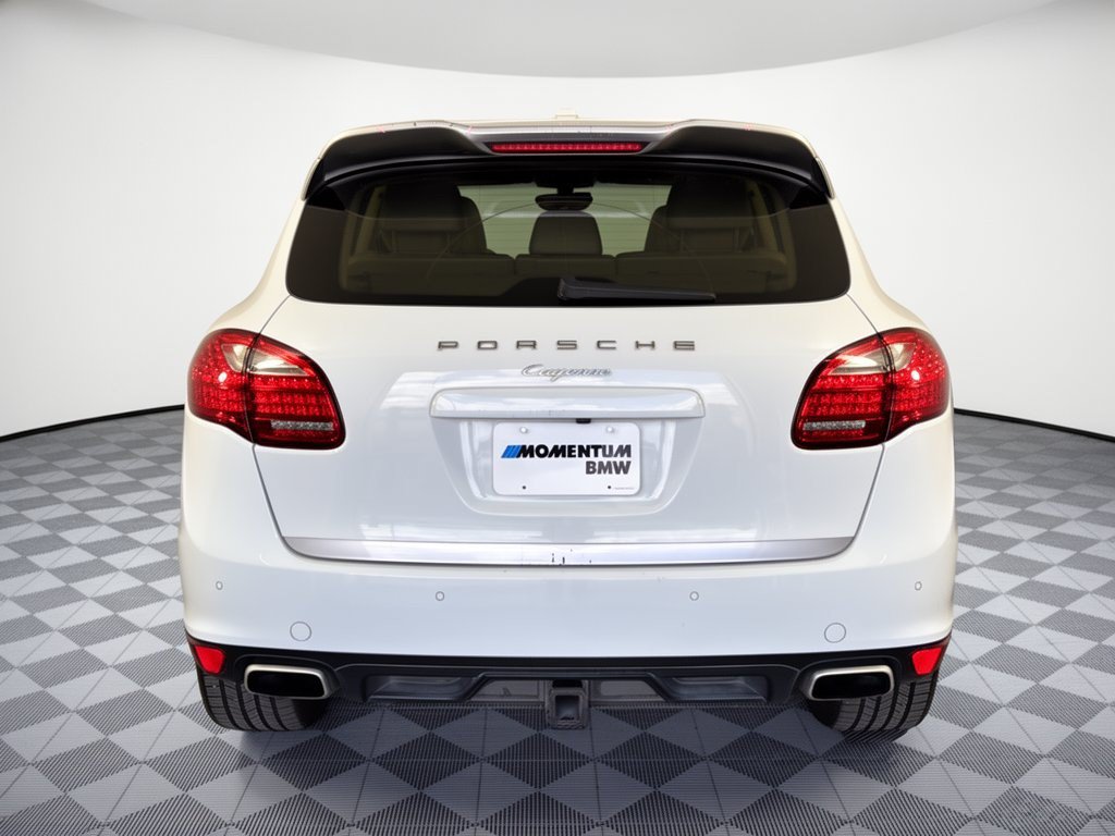 Used 2014 Porsche Cayenne Platinum Edition AWD/4WD image 11