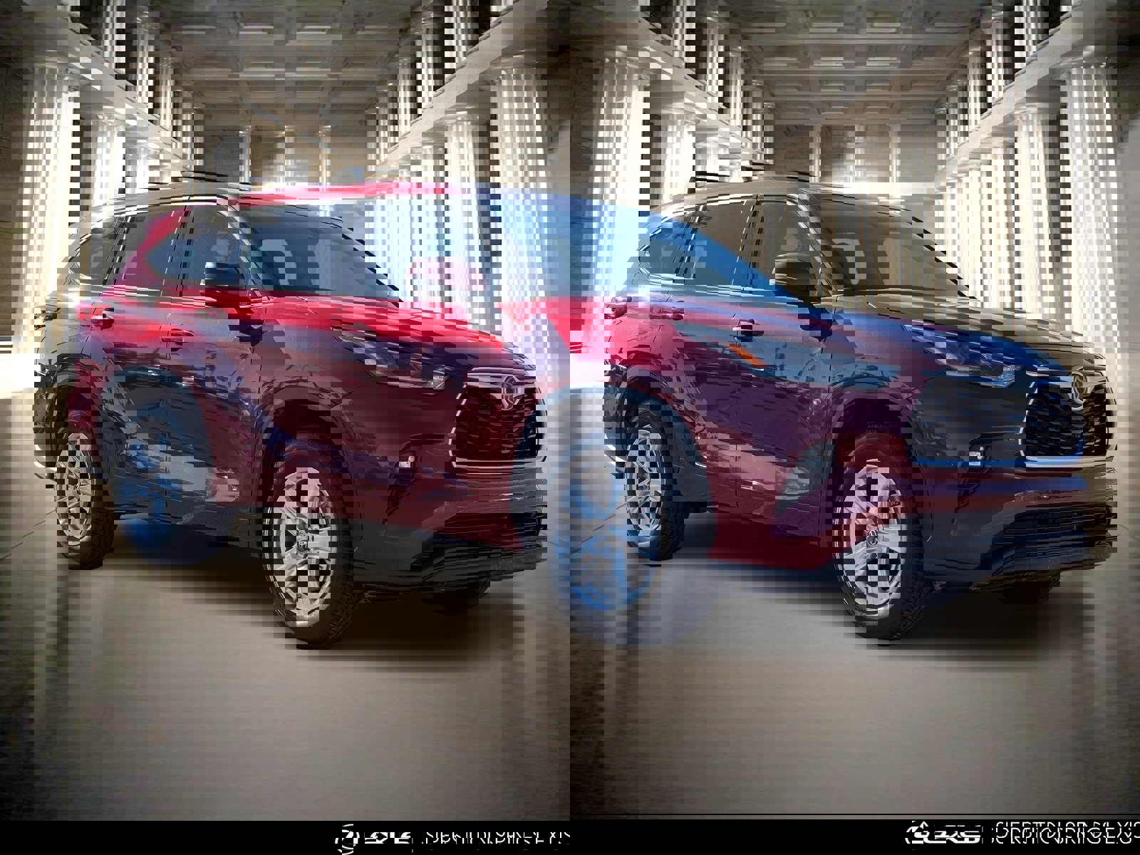 Used 2021 Toyota Highlander LE image 2