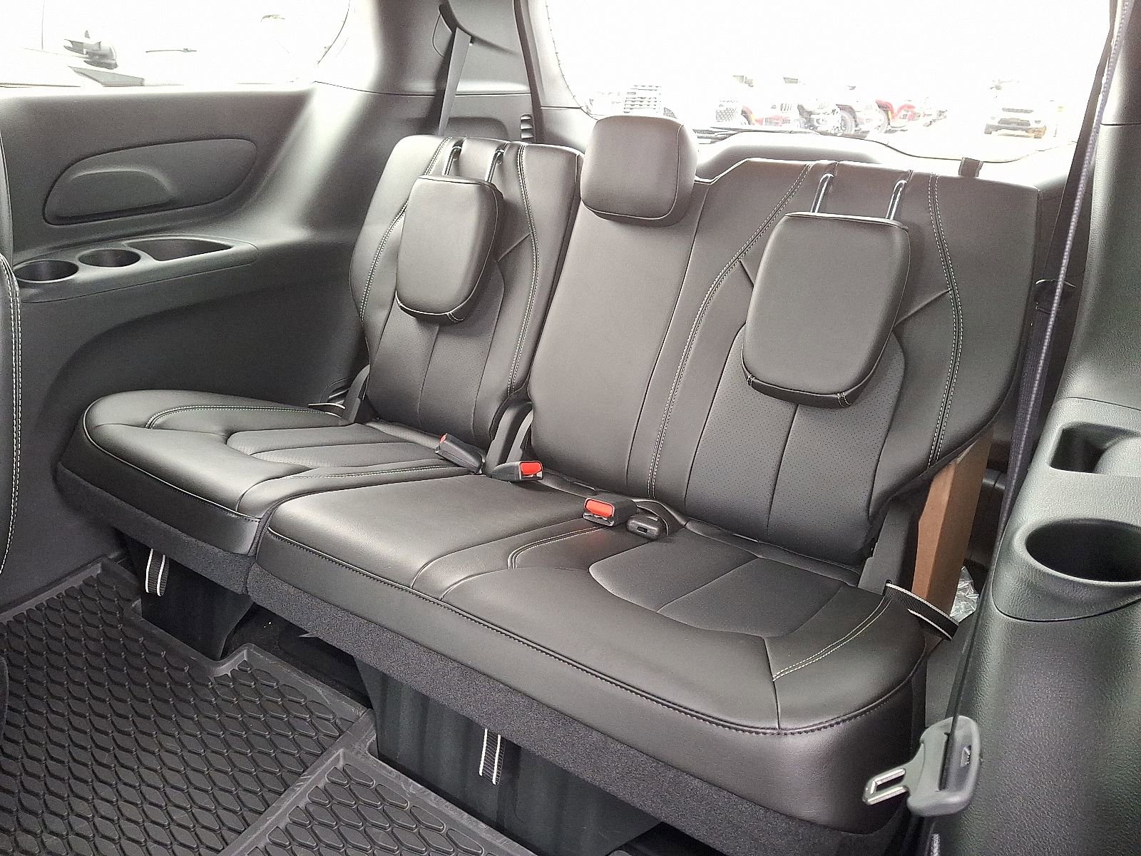 New 2026 Chrysler Voyager LX FWD image 6