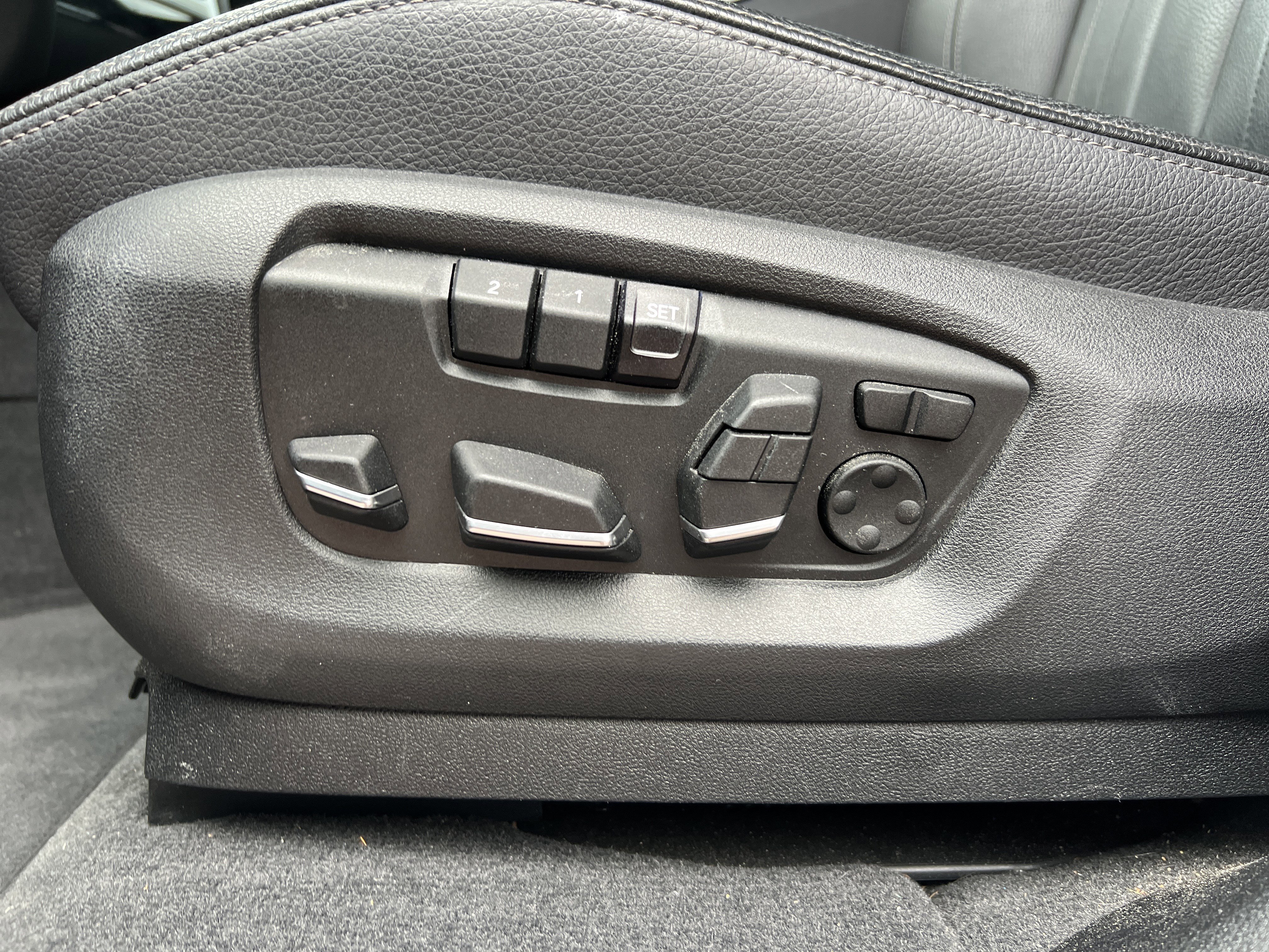 Used 2018 BMW X5 xDrive50i image 39